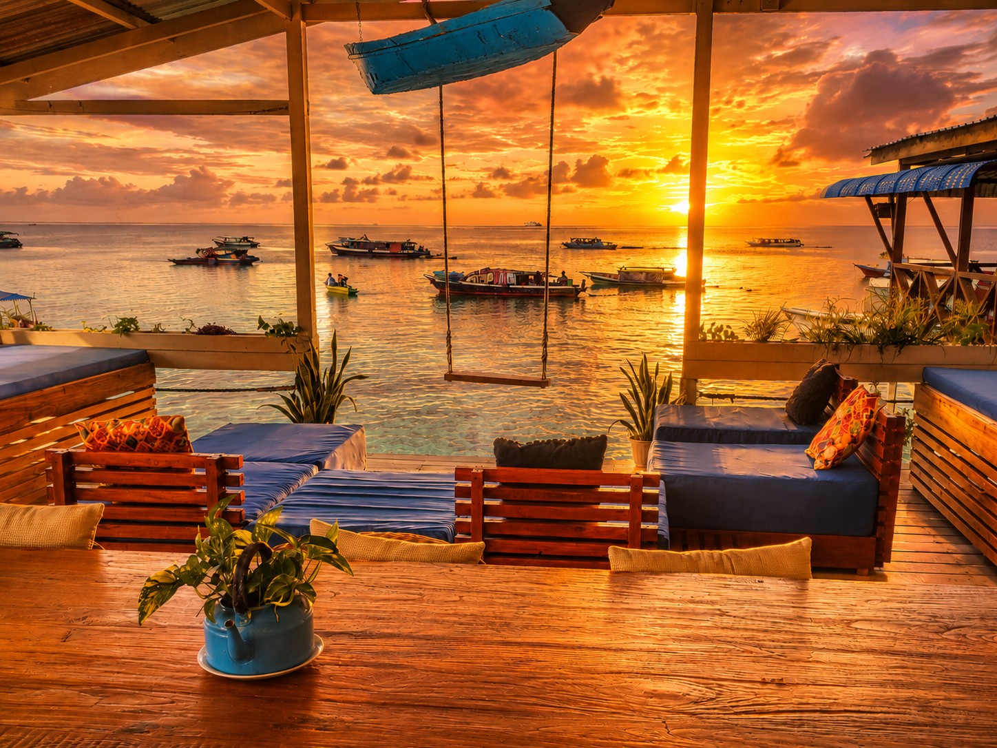 Turtle Garden Lodge deck at sunset